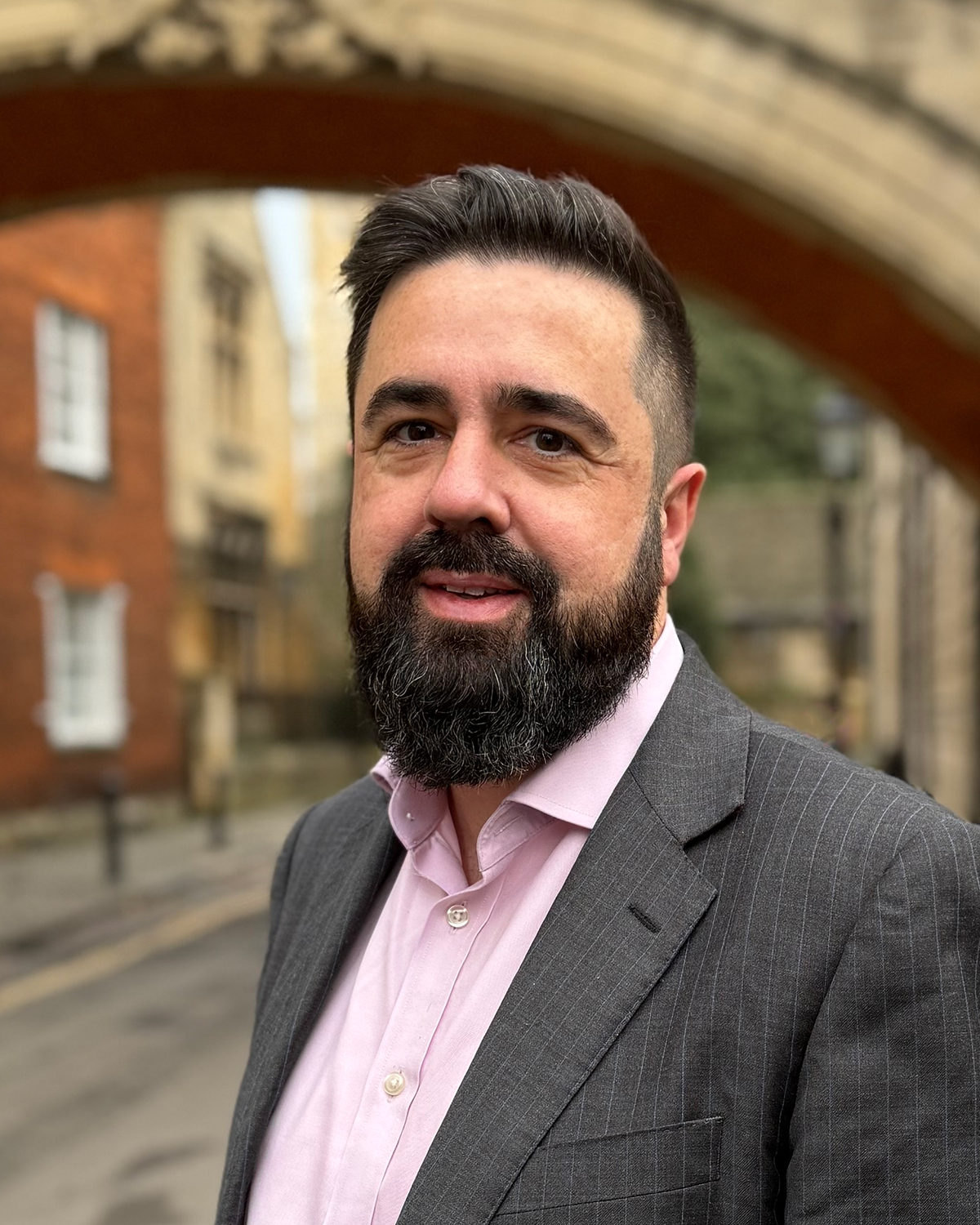 Dr. Hamish McAlpine photo